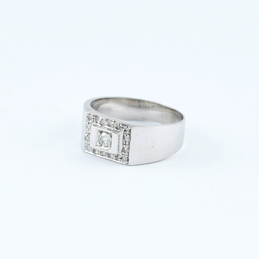 18KT WHITE GOLD RING (07DR19-18K108)