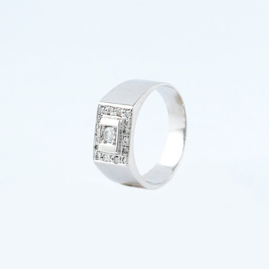 18KT WHITE GOLD RING (07DR19-18K108)