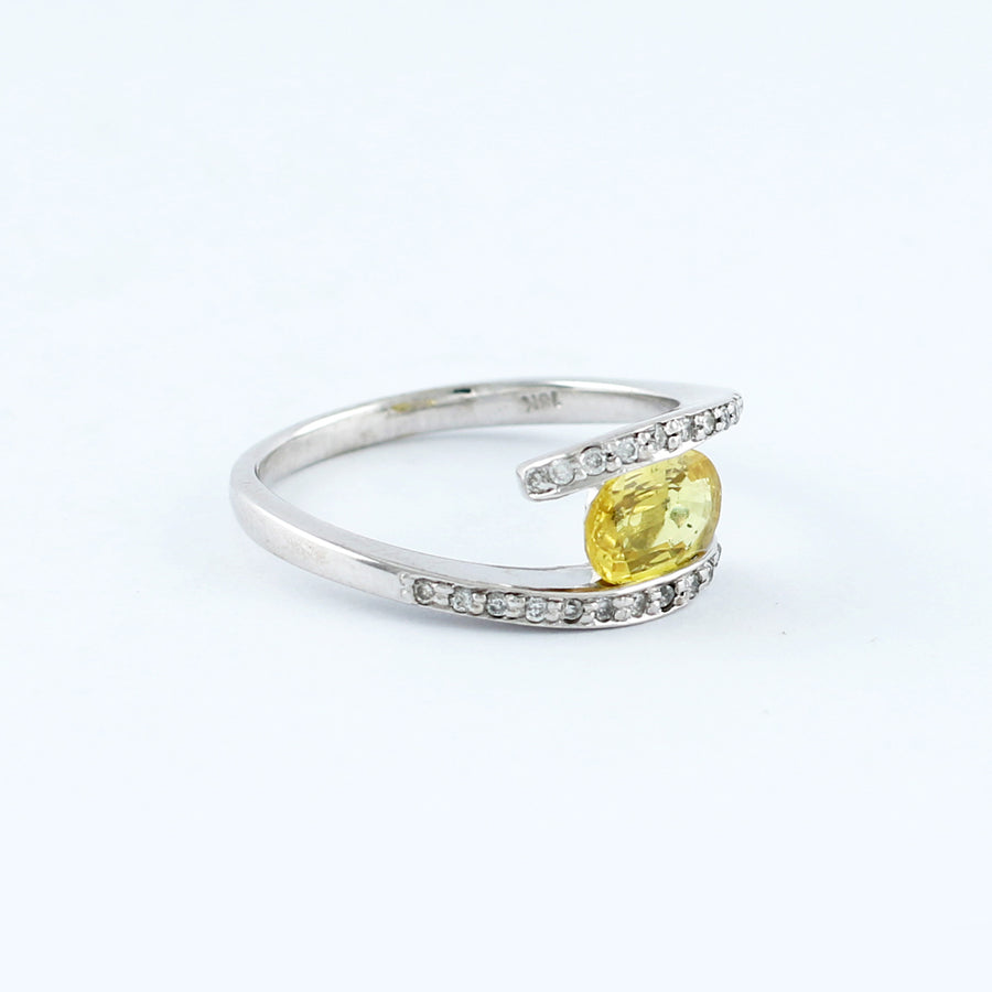 18KT WHITE GOLD LADIES RING (07DR19-18K392)
