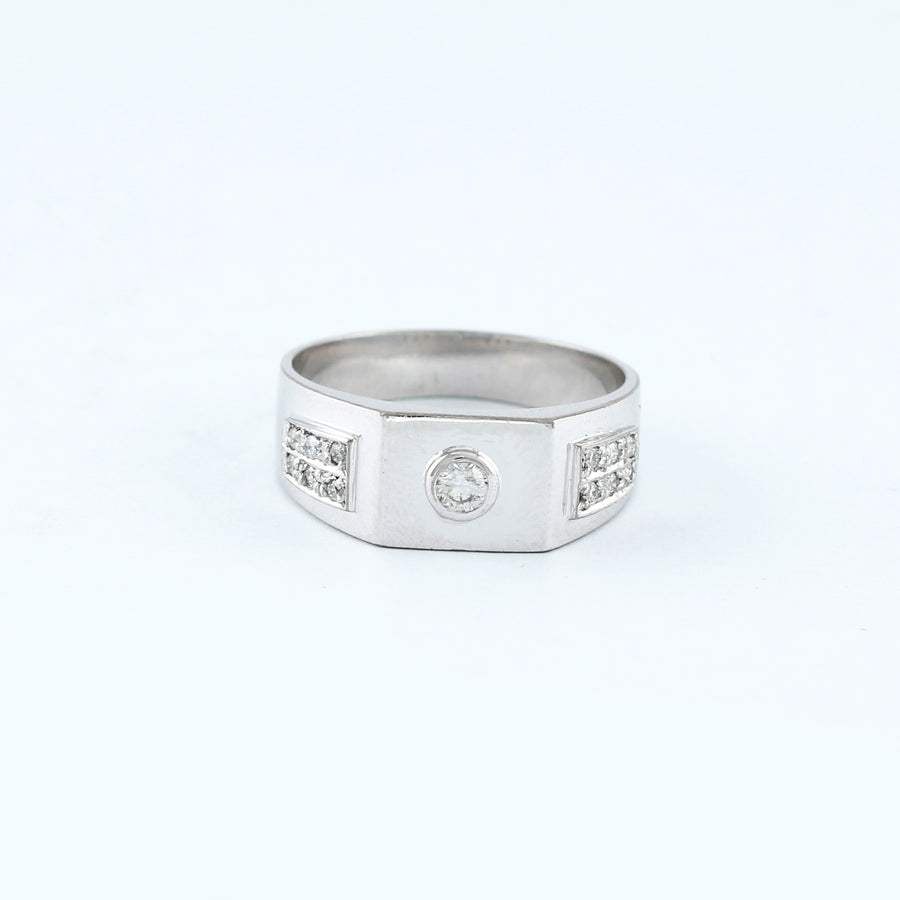 18KT WHITE GOLD RING (NL13-18K123)