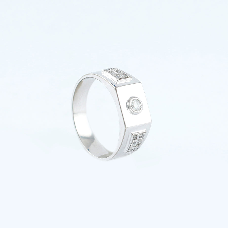 18KT WHITE GOLD RING (NL13-18K123)