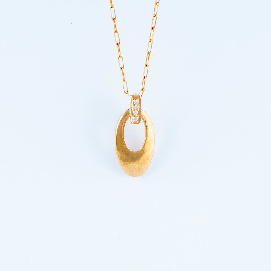 22KT YELLOW GOLD STONE STUDDED PENDANT (PE0001439)