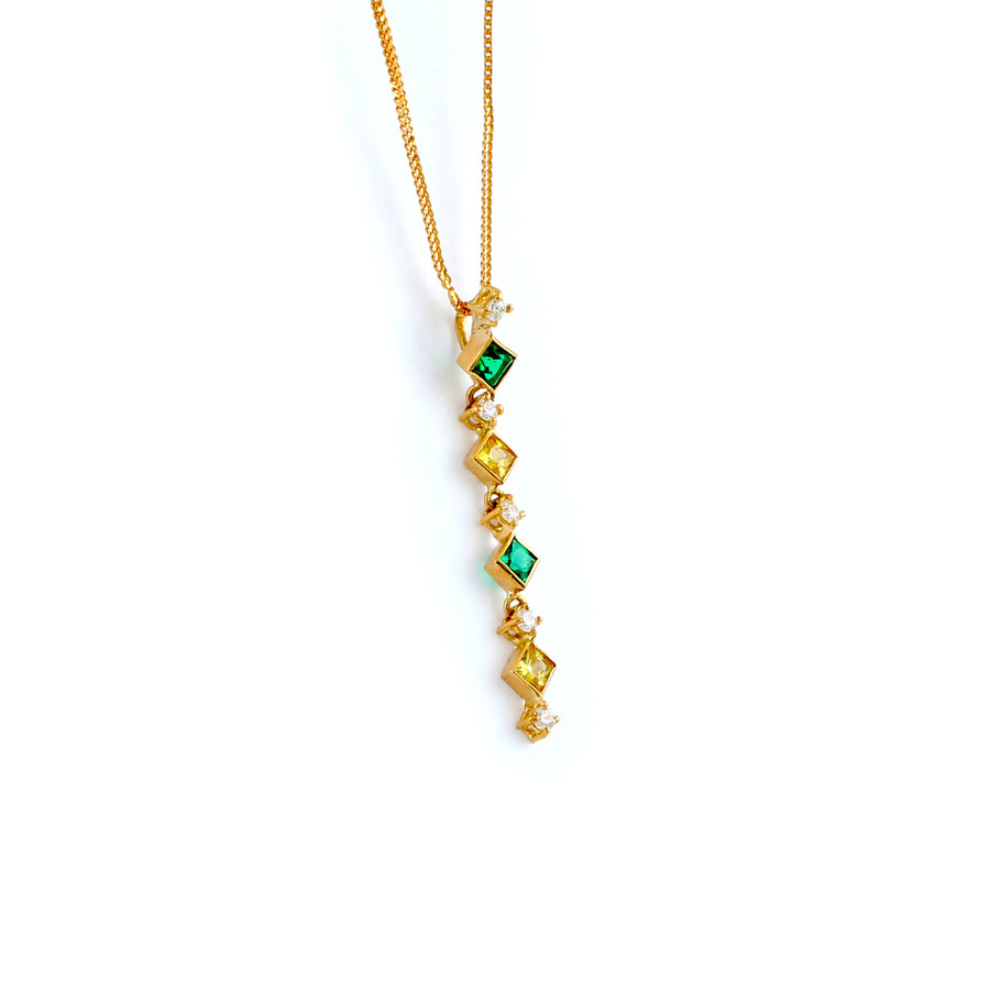 22KT YELLOW GOLD STONE STUDDED PENDANT (PE0001632)