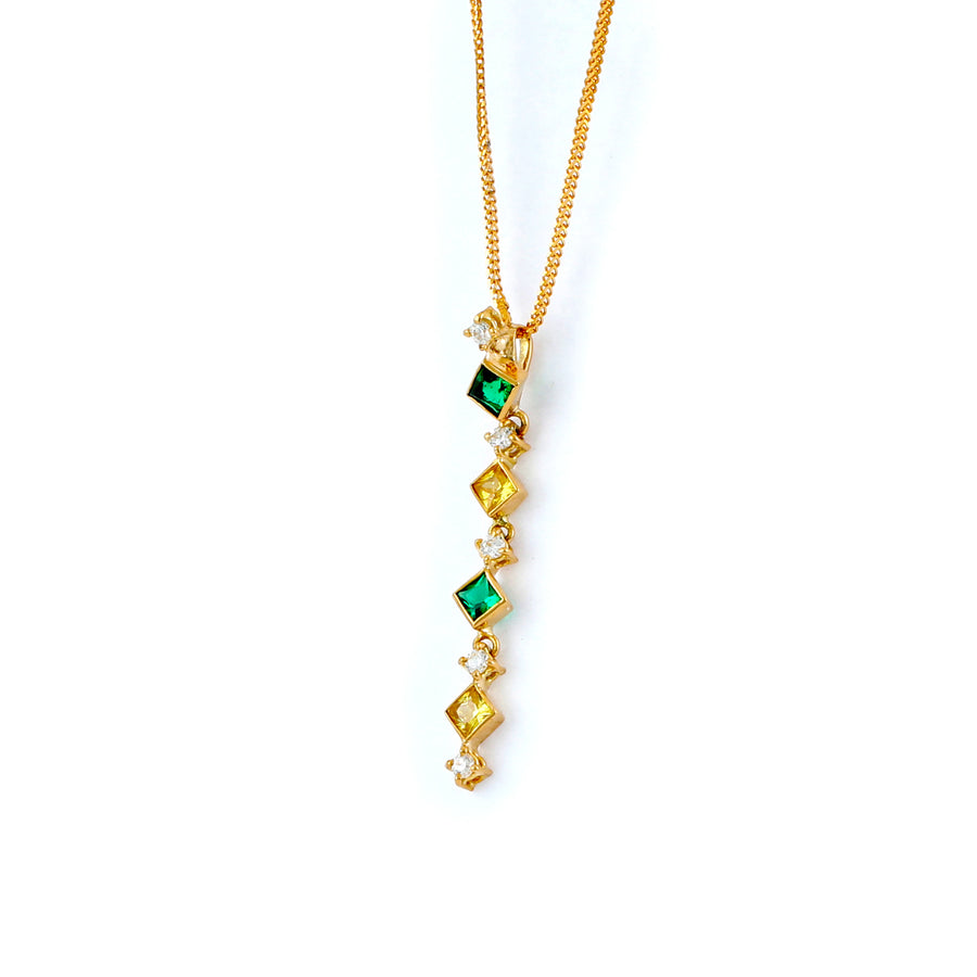 22KT YELLOW GOLD STONE STUDDED PENDANT (PE0001632)