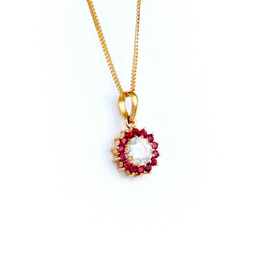 22KT YELLOW GOLD STONE STUDDED PENDANT (PE0001847)