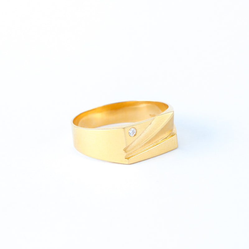 22KT YELLOW GOLD RING (RI0002036)