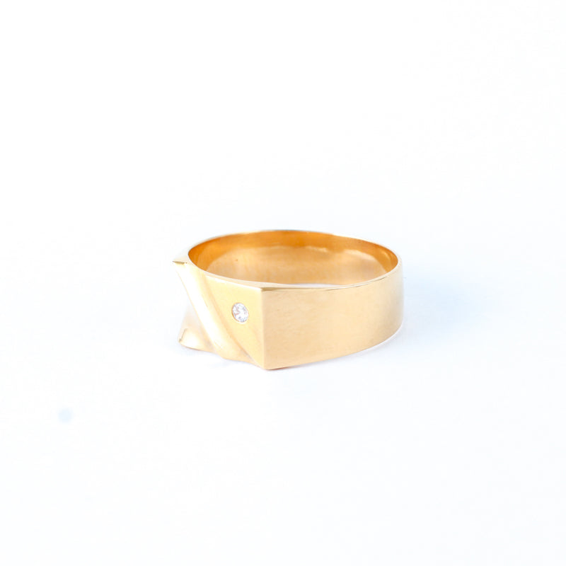 22KT YELLOW GOLD RING (RI0002045)