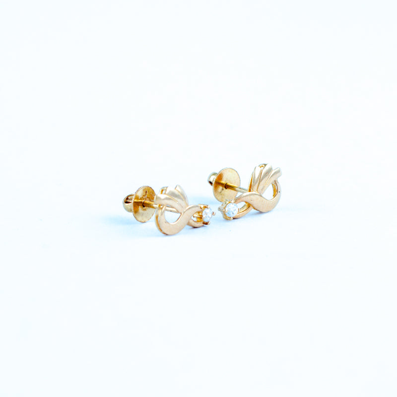22KT YELLOW GOLD EAR STUD (ES0001028)